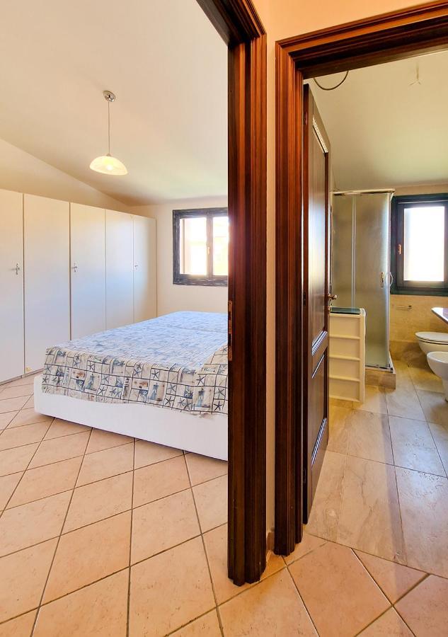 Murphy Holiday Home - Residenza Aldo Moro 02 La Maddalena  Exteriör bild